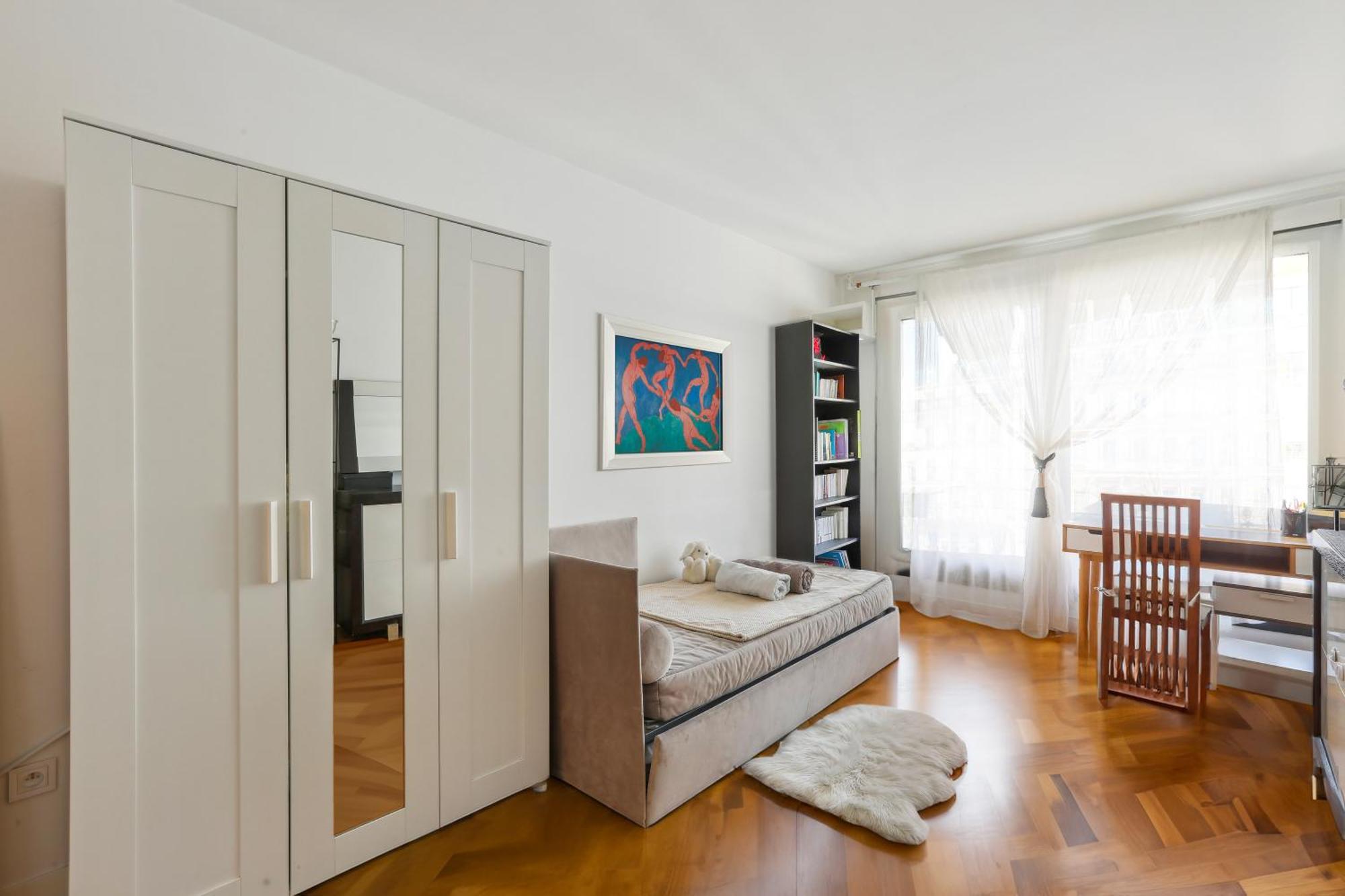 25m Independant Tour Eiffel Appartement